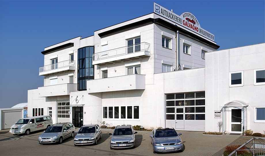 Firmengebäude Karosserie-und Lackierzentrum Galvagno Lampertheim